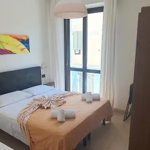 Vela Azzurra 2*, Rimini Italia